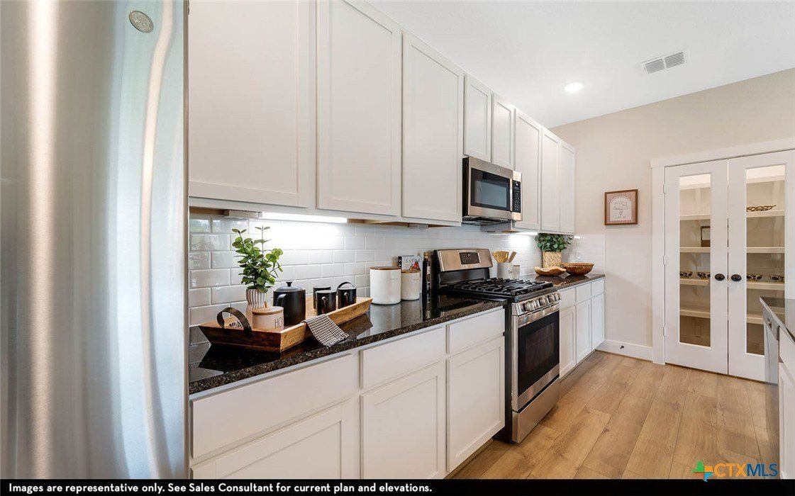 408 Jills Path. Seguin, TX 78155