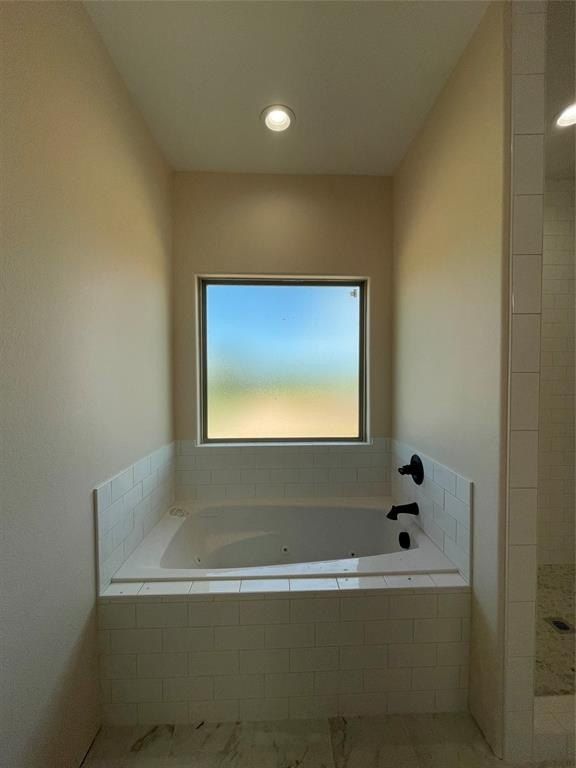405 Austin Lane. Callisburg, TX 76240