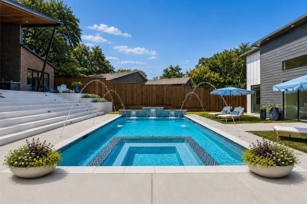 13345 Purple Sage. Dallas, TX 75240