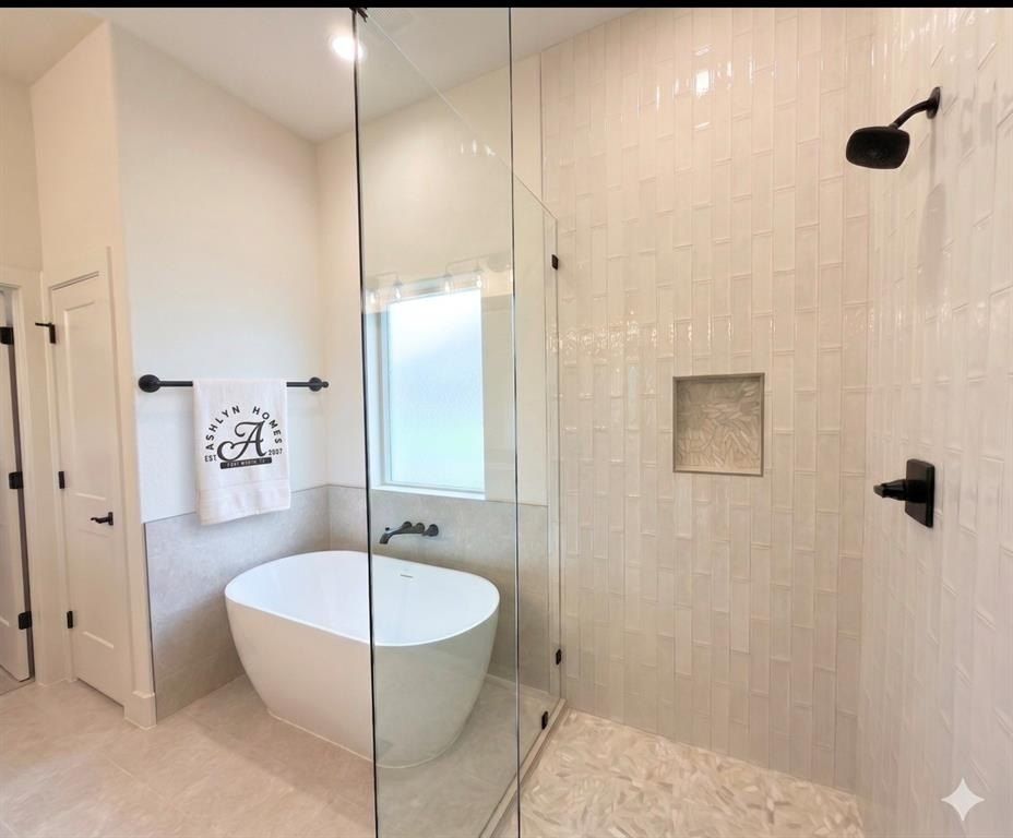7021 Ranch View Place. Springtown, TX 76082