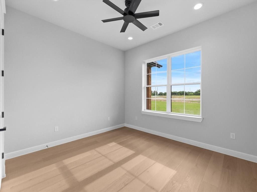 108 Bear Cat Court. Alvord, TX 76225