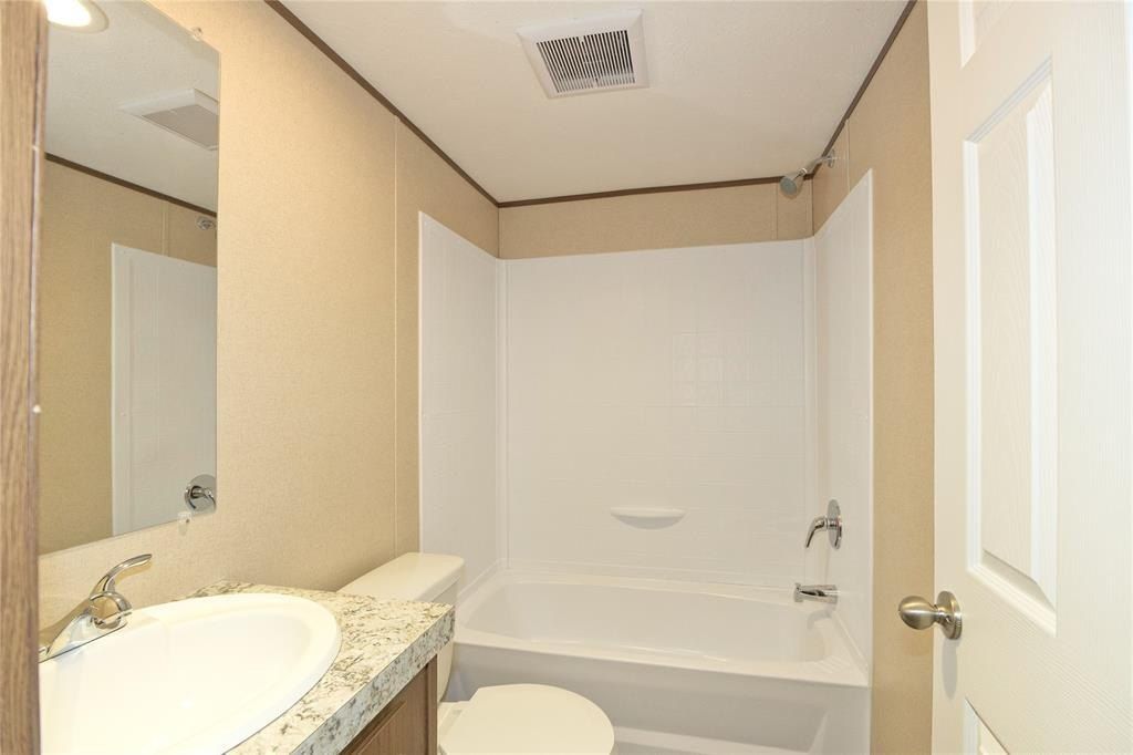 77 Rayburn Drive. Gordonville, TX 76245