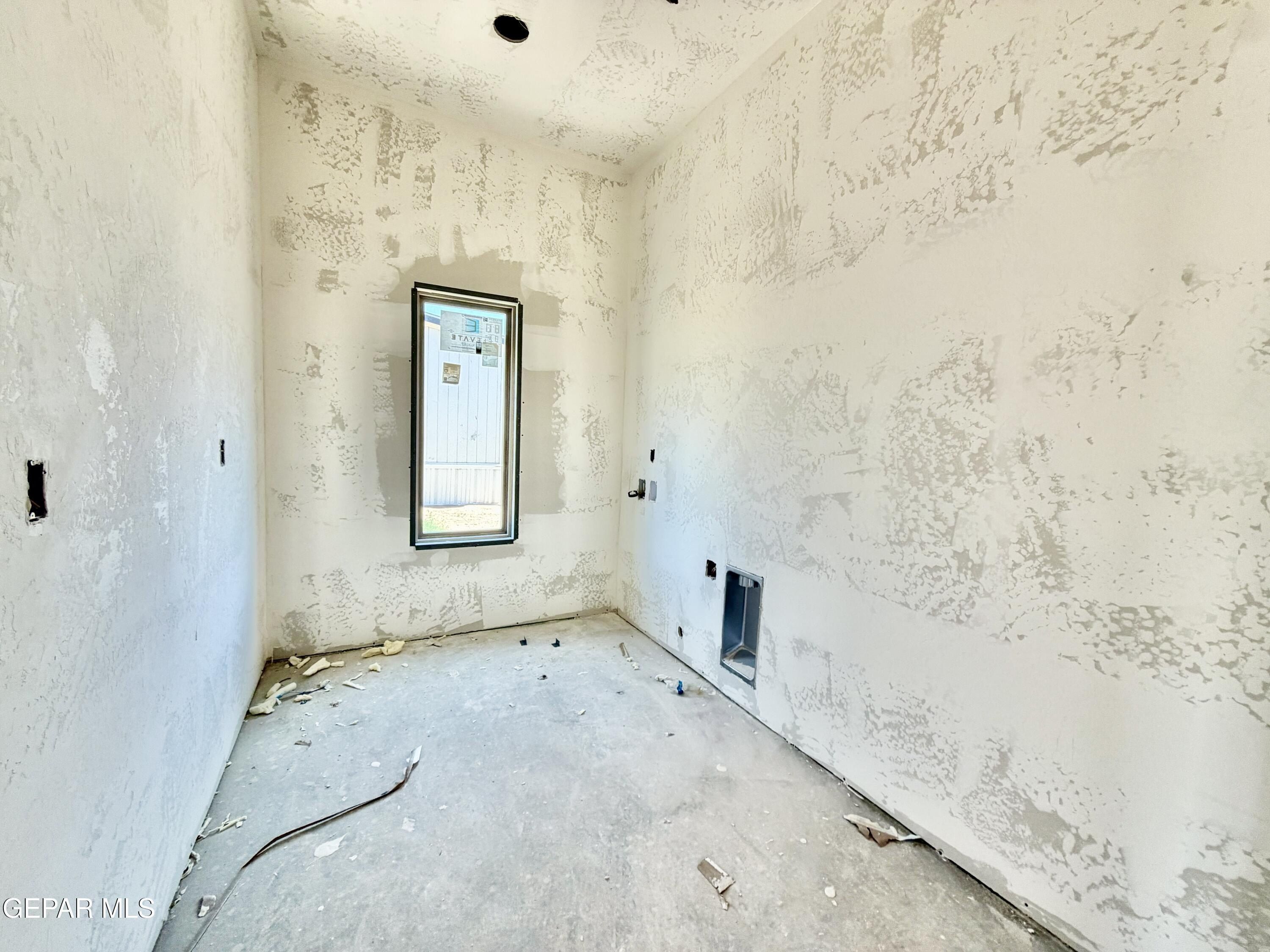 12260 Playa Bonita Drive. Clint, TX 79836