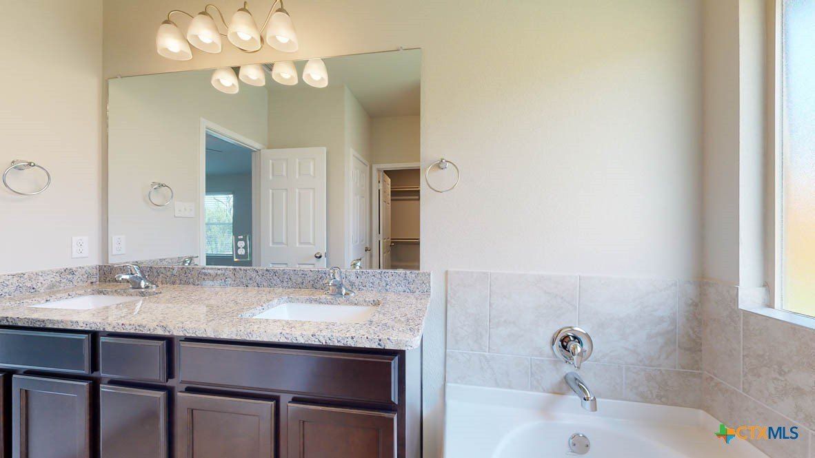 1884 Caponier Street. Nolanville, TX 76559