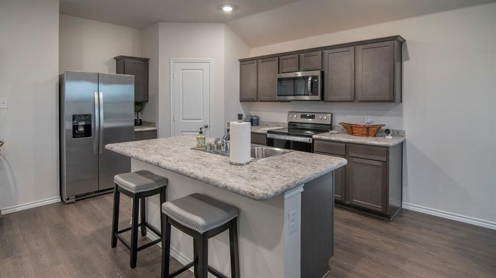 1218 Breezy Oak Drive. Josephine, TX 75173