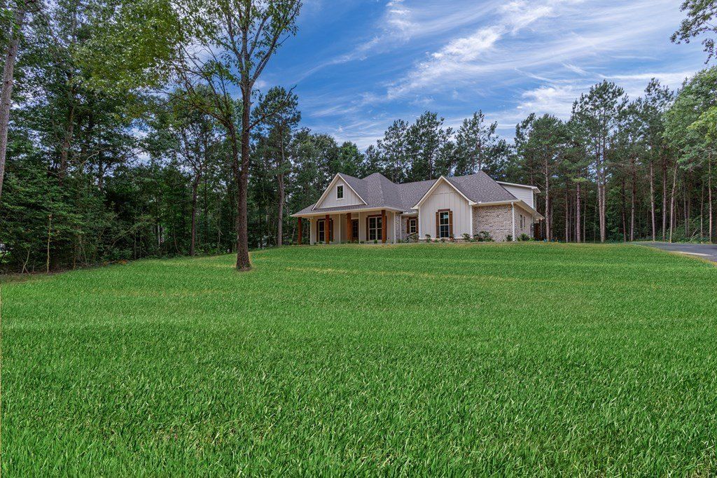 861 Cr 751. Nacogdoches, TX 75964