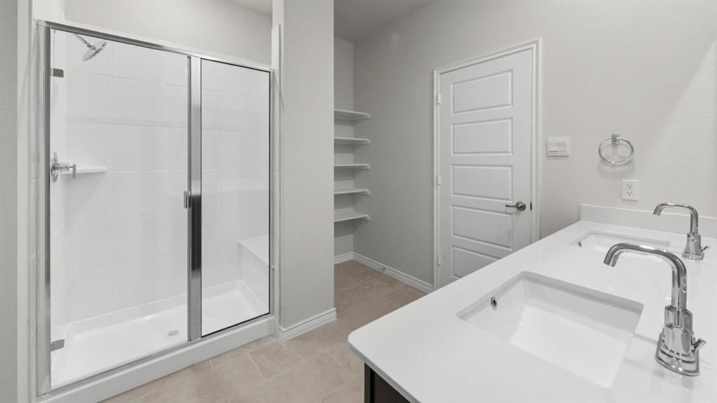7078 Bison Creek Lane. Garland, TX 75043