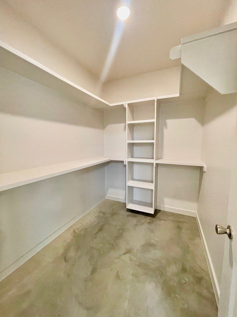 177 Chesterfield. Kingsland, TX 78639