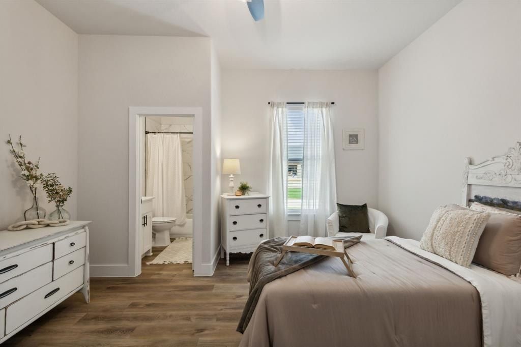 25 Dove Landing. Valley View, TX 76272