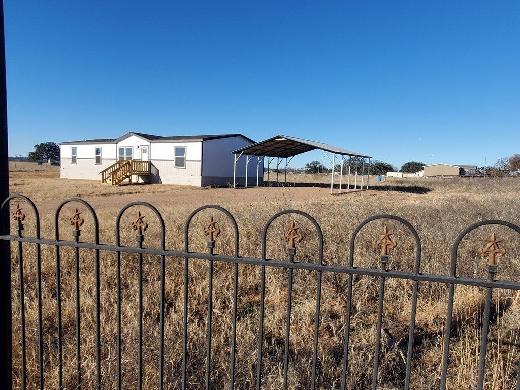 Deer Ridge. Mason, TX 76856