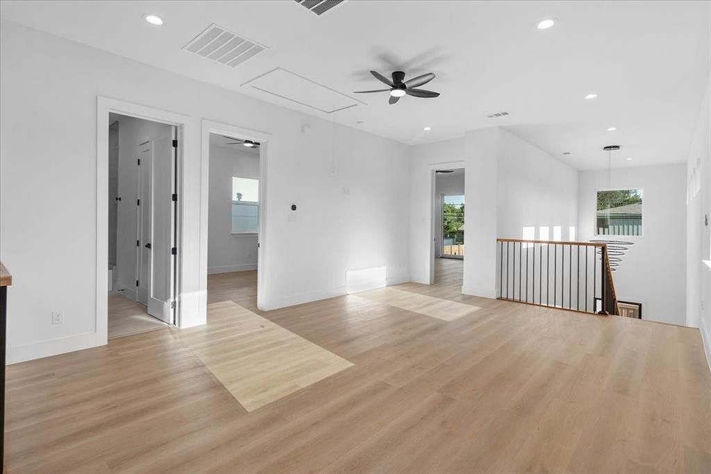 1507 Dennison Street. Dallas, TX 75212