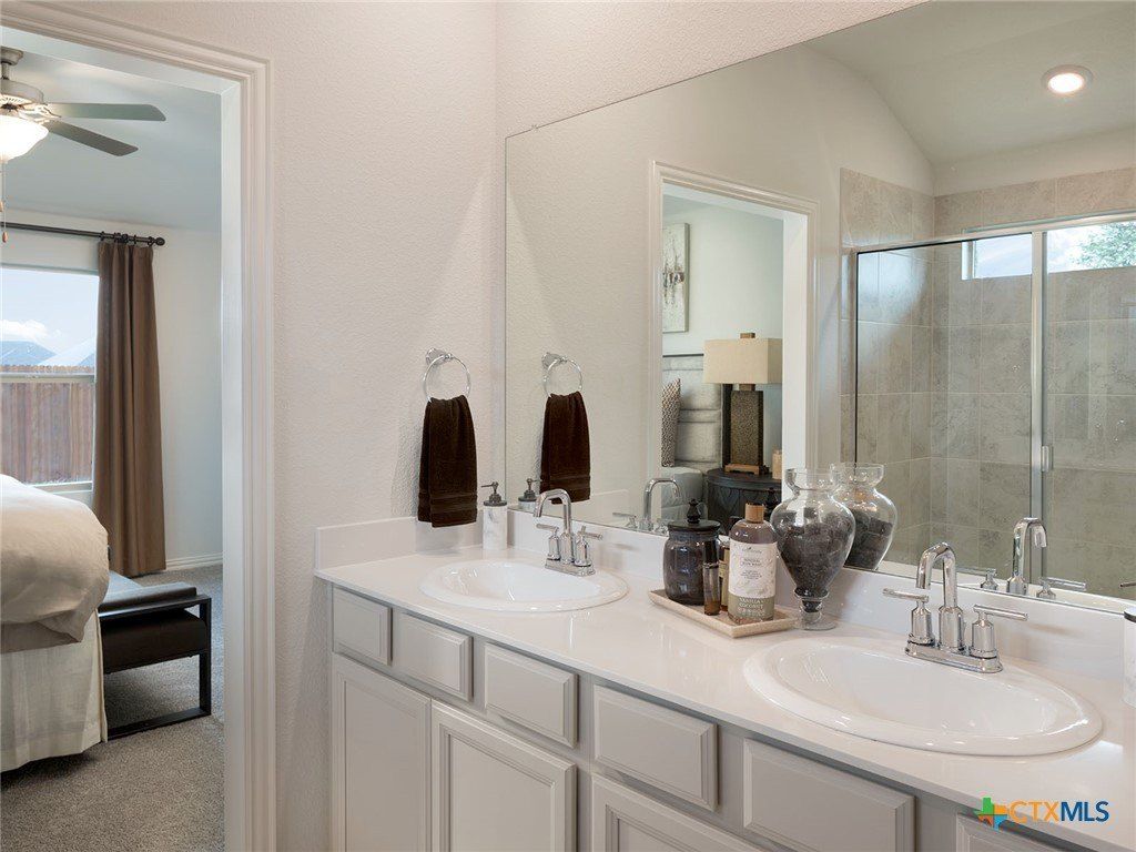 5505 Mcbride Street. Cibolo, TX 78108