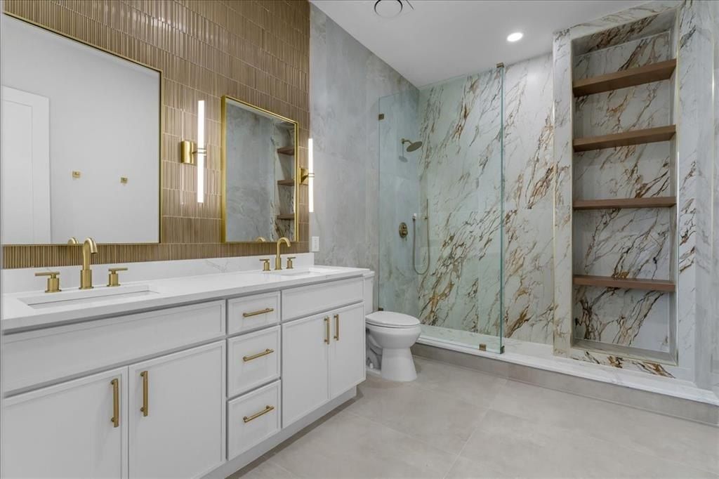 10627 Buccaneer Point. Frisco, TX 75036