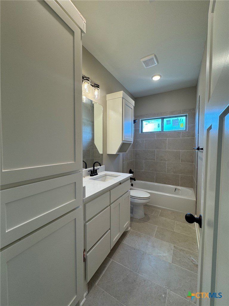 10805 Saddlesoap Cove. Temple, TX 76502
