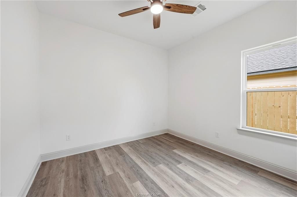 Legion Court. Bryan, TX 77803