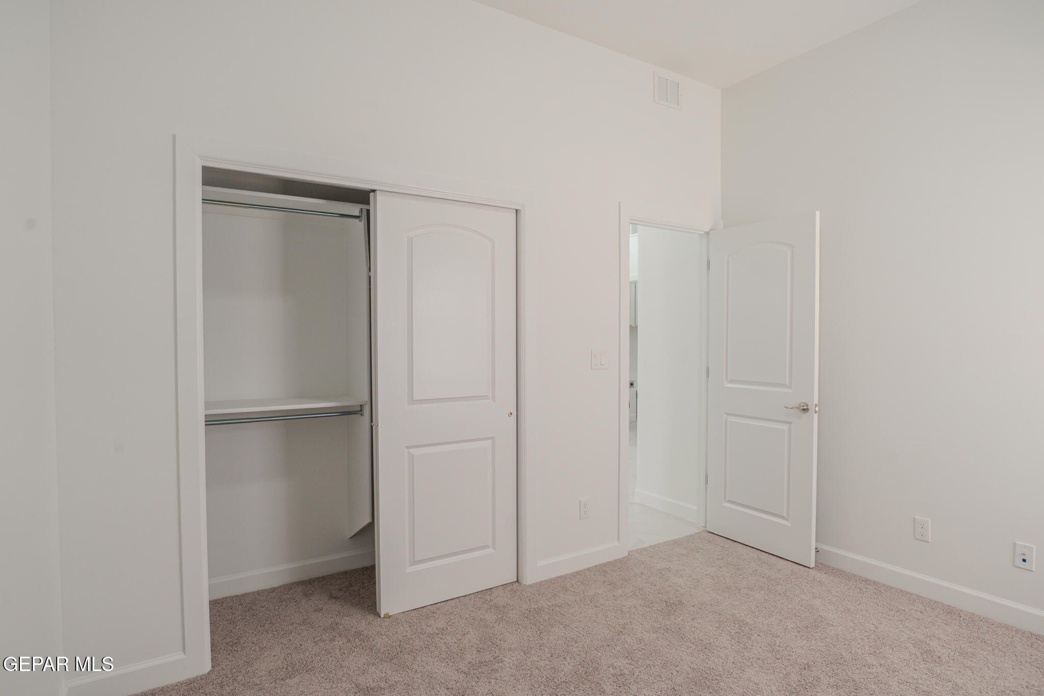 13893 Sky Harbor Avenue. El Paso, TX 79928