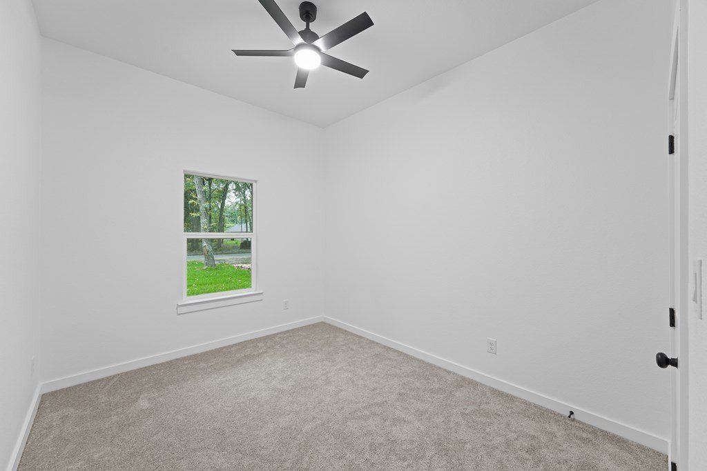 216 Beachwood Lp. Trinidad, TX 75163
