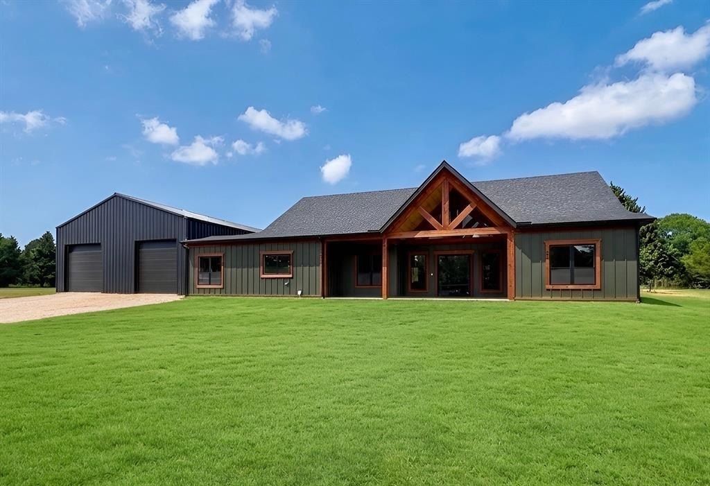 3432 Fm 120. Pottsboro, TX 75076