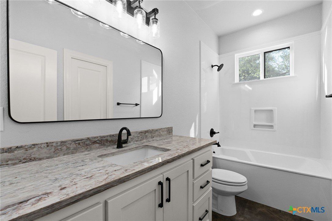 1617 Badger Lane. Lampasas, TX 76550