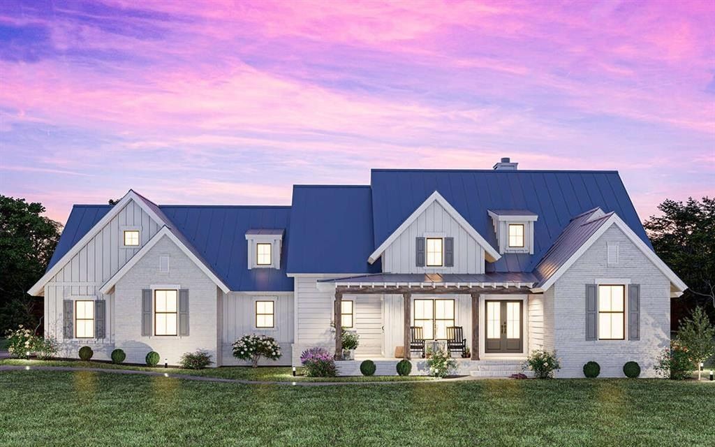2016 Collin Street. Weatherford, TX 76085