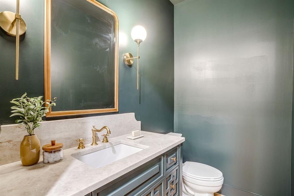 5524 Sledge Loop. Fort Worth, TX 76126