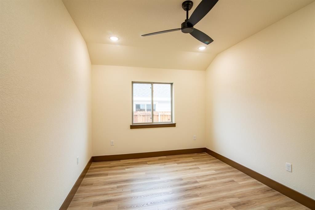 13569 Bonanza Circle. Cresson, TX 76035
