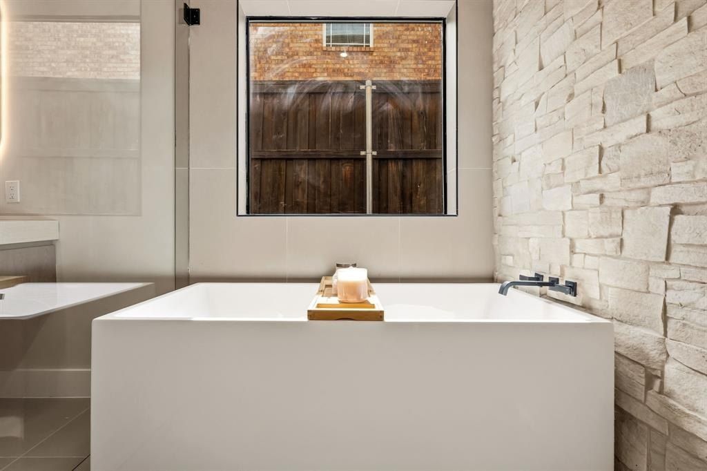 2644 Leta Mae Lane. Farmers Branch, TX 75234