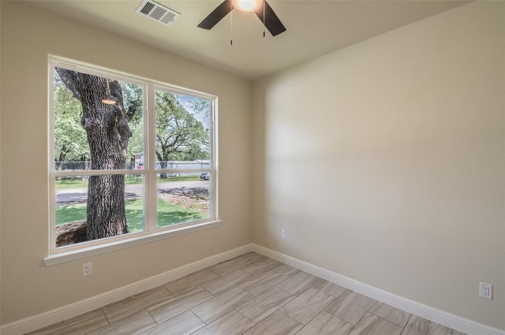 2719 Sycamore Court. Granbury, TX 76048