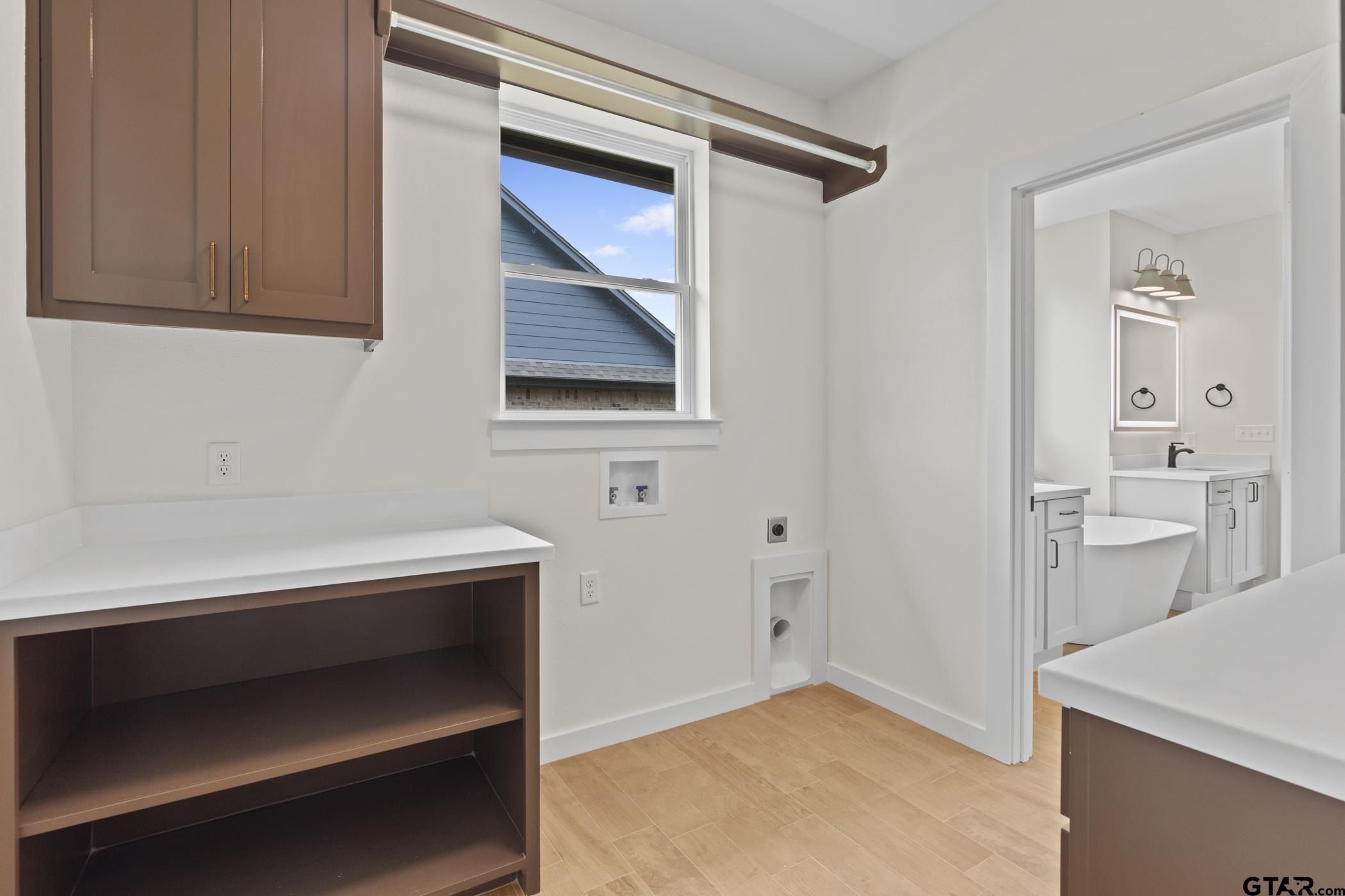 16417 Clearview Dr. Lindale, TX 75771