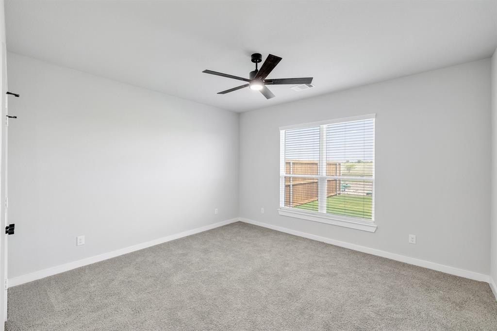 64876489 Florence Drive. Midlothian, TX 76065