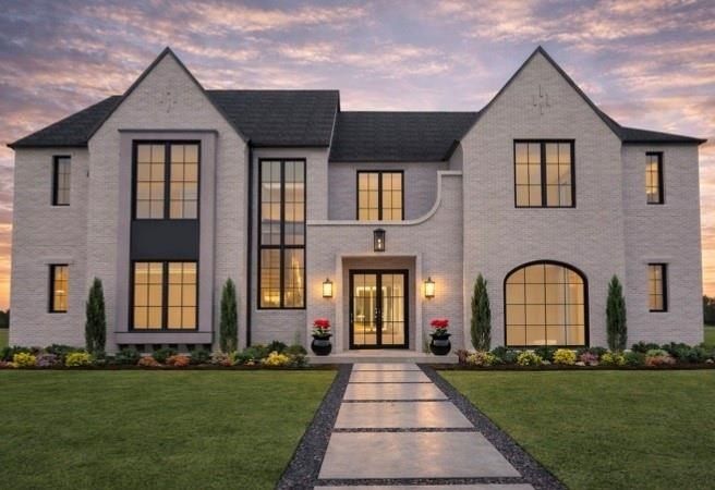 3342 Whitehall Drive. Dallas, TX 75229