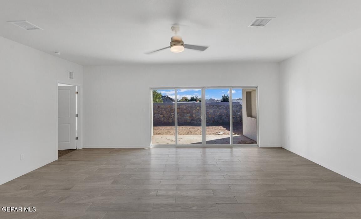 928 Gulf Streams Avenue. El Paso, TX 79932