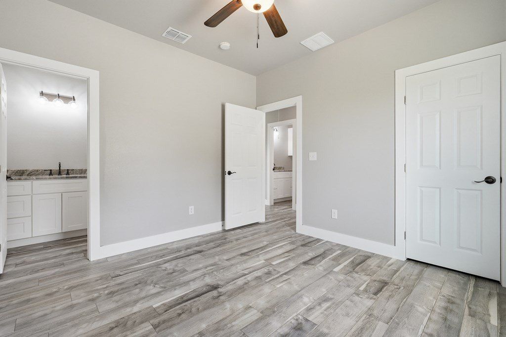 111 Lazy Rd. Rockport, TX 78382