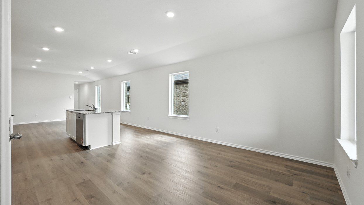 6023 Midsummer Way. Crandall, TX 75114