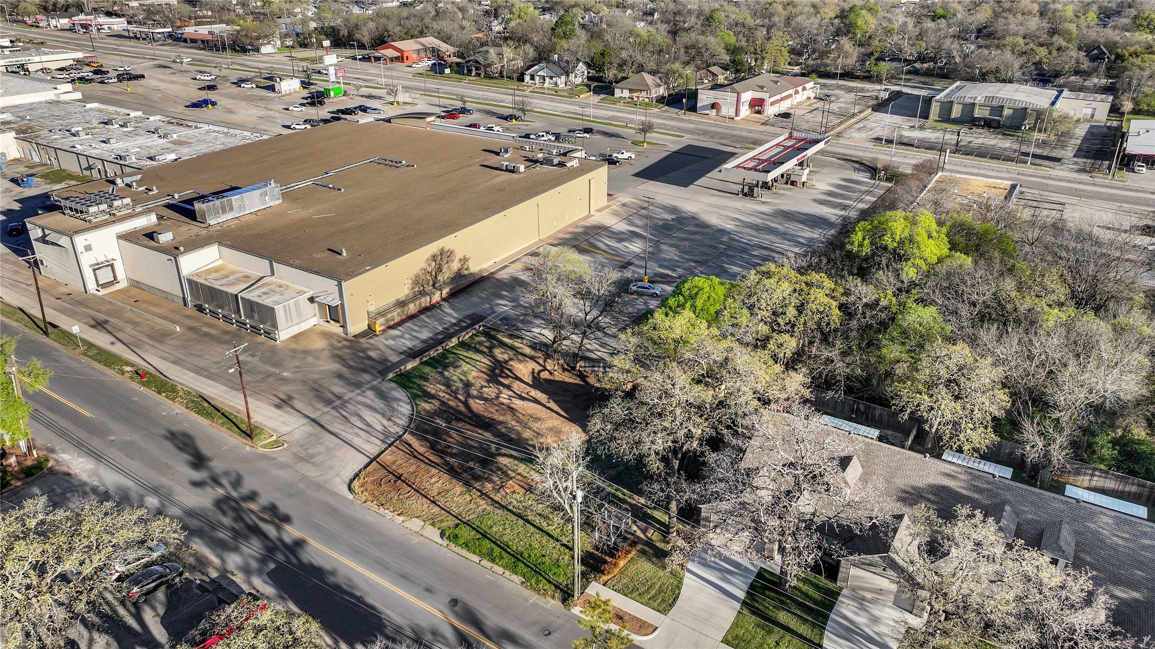 514 W Oak Street. Weatherford, TX 76086