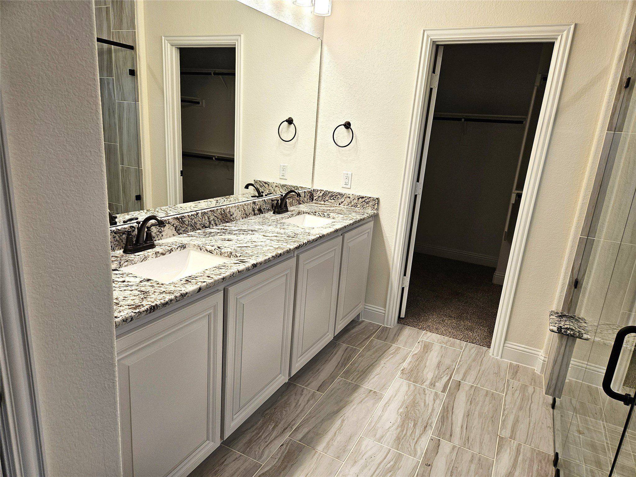 11704 Blackfoot Court. Godley, TX 76044