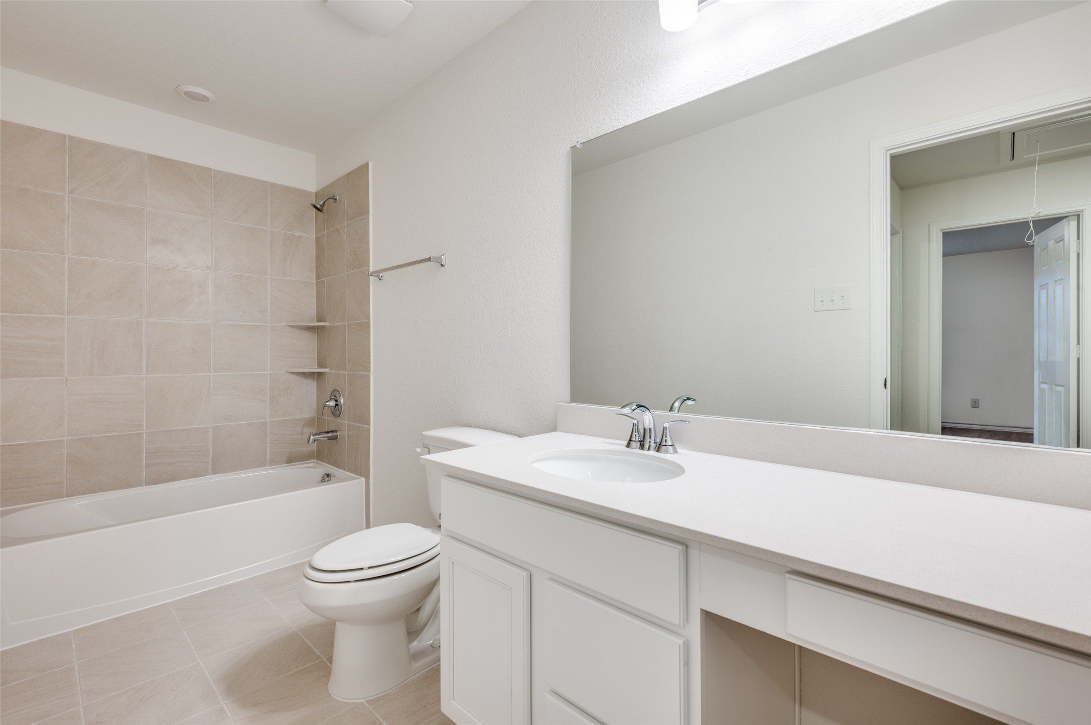 2704 Goldfinch Drive. Denton, TX 76205