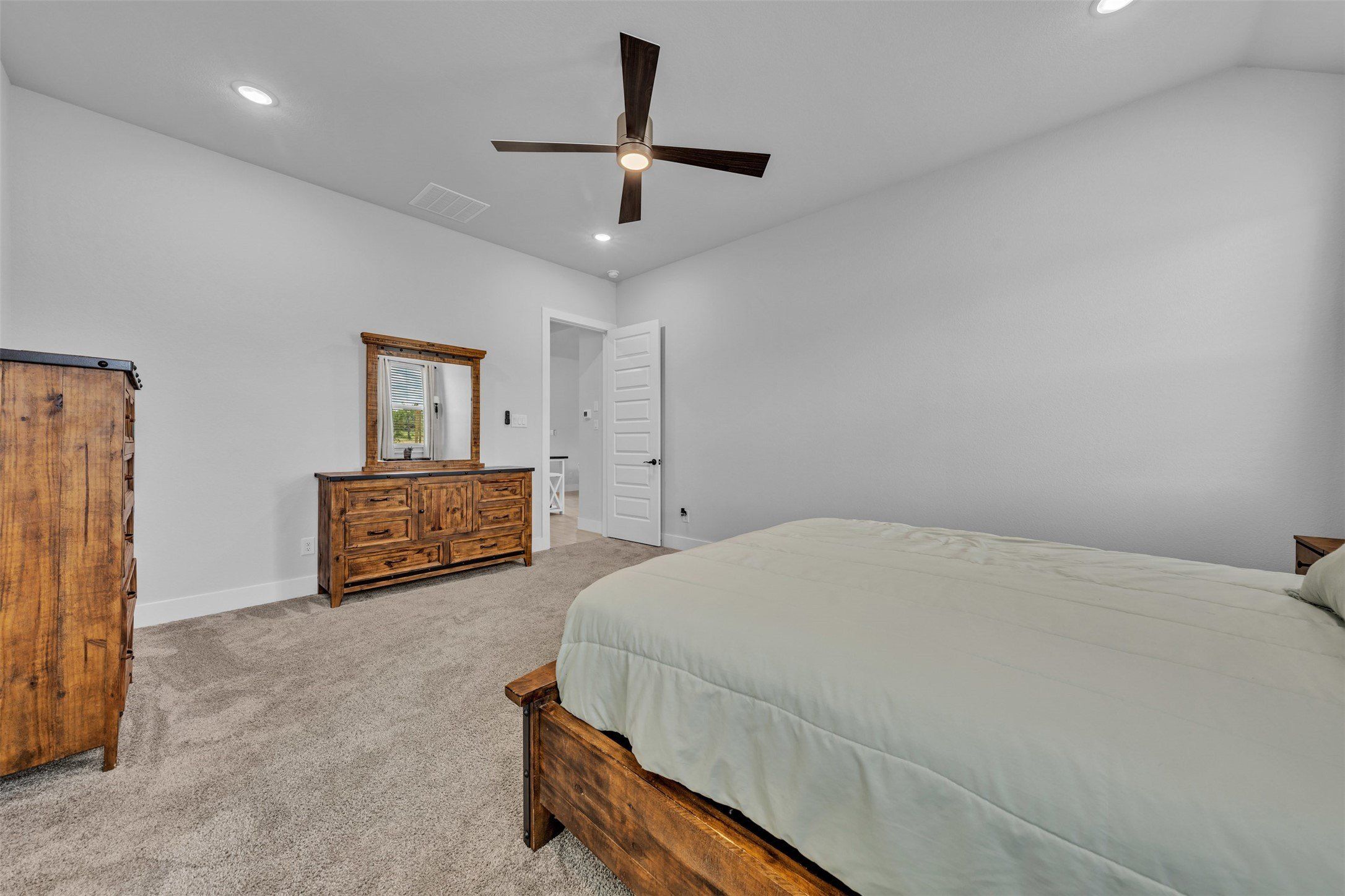 2004 Willy Dilly Road. Springtown, TX 76082