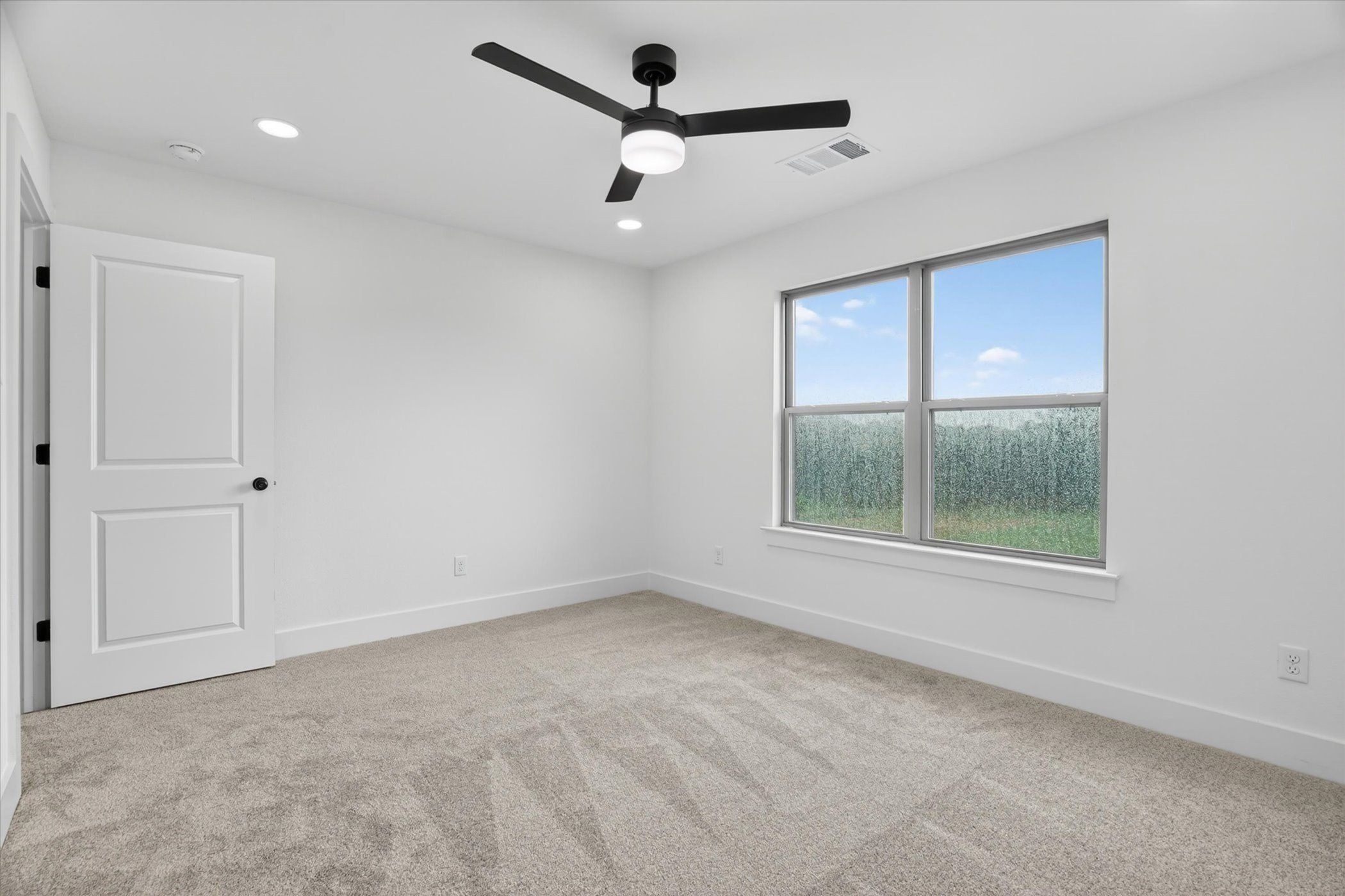 225 Kilkenny Road. Poolville, TX 76487