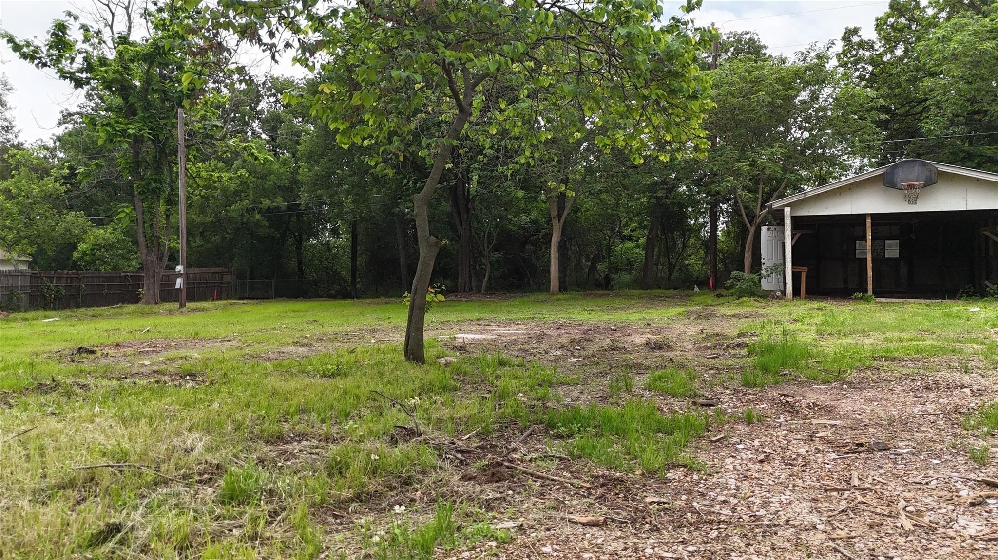 7151 Alcove Street. Azle, TX 76020