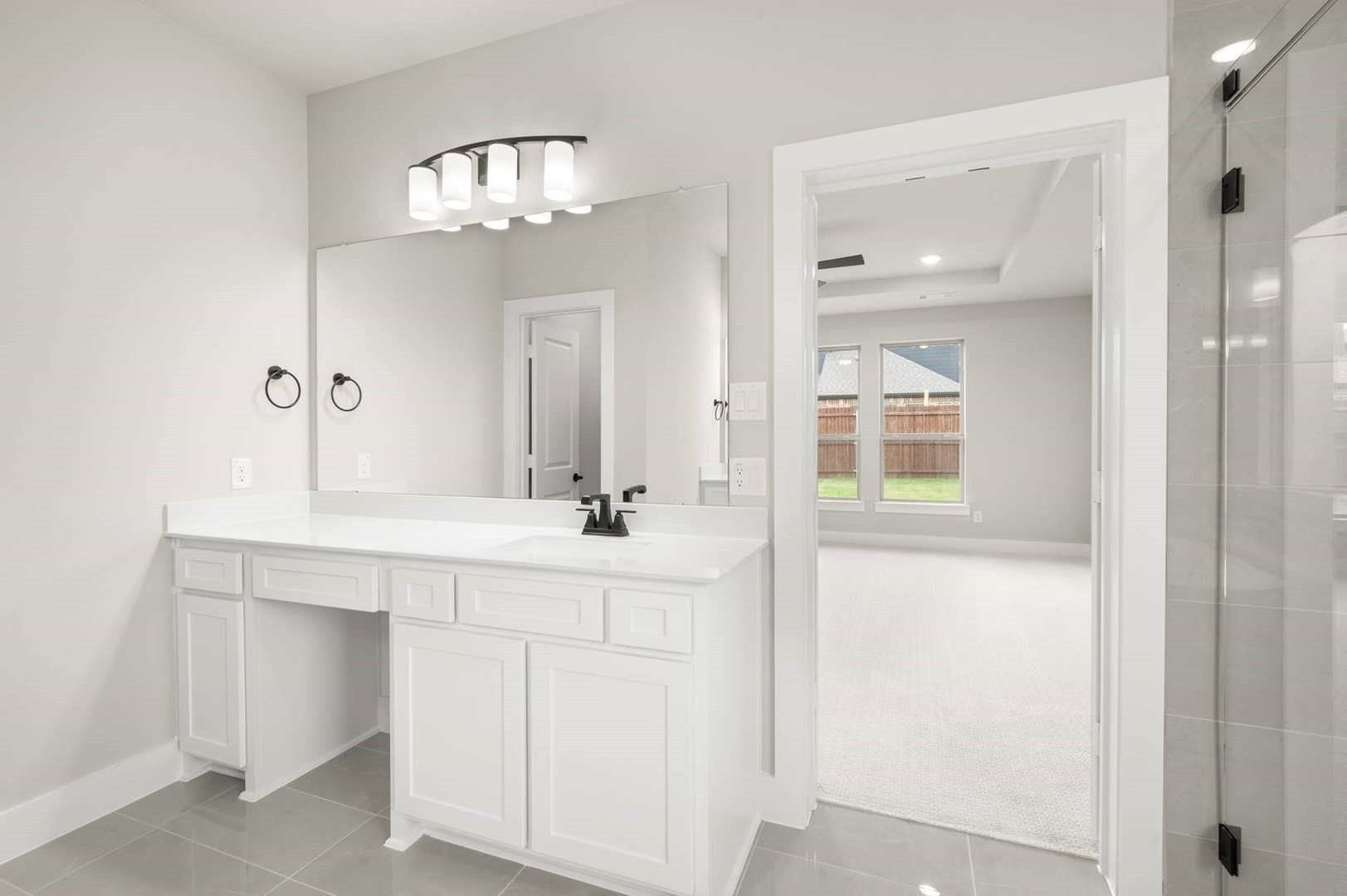 337 Willie Way. Burleson, TX 76028