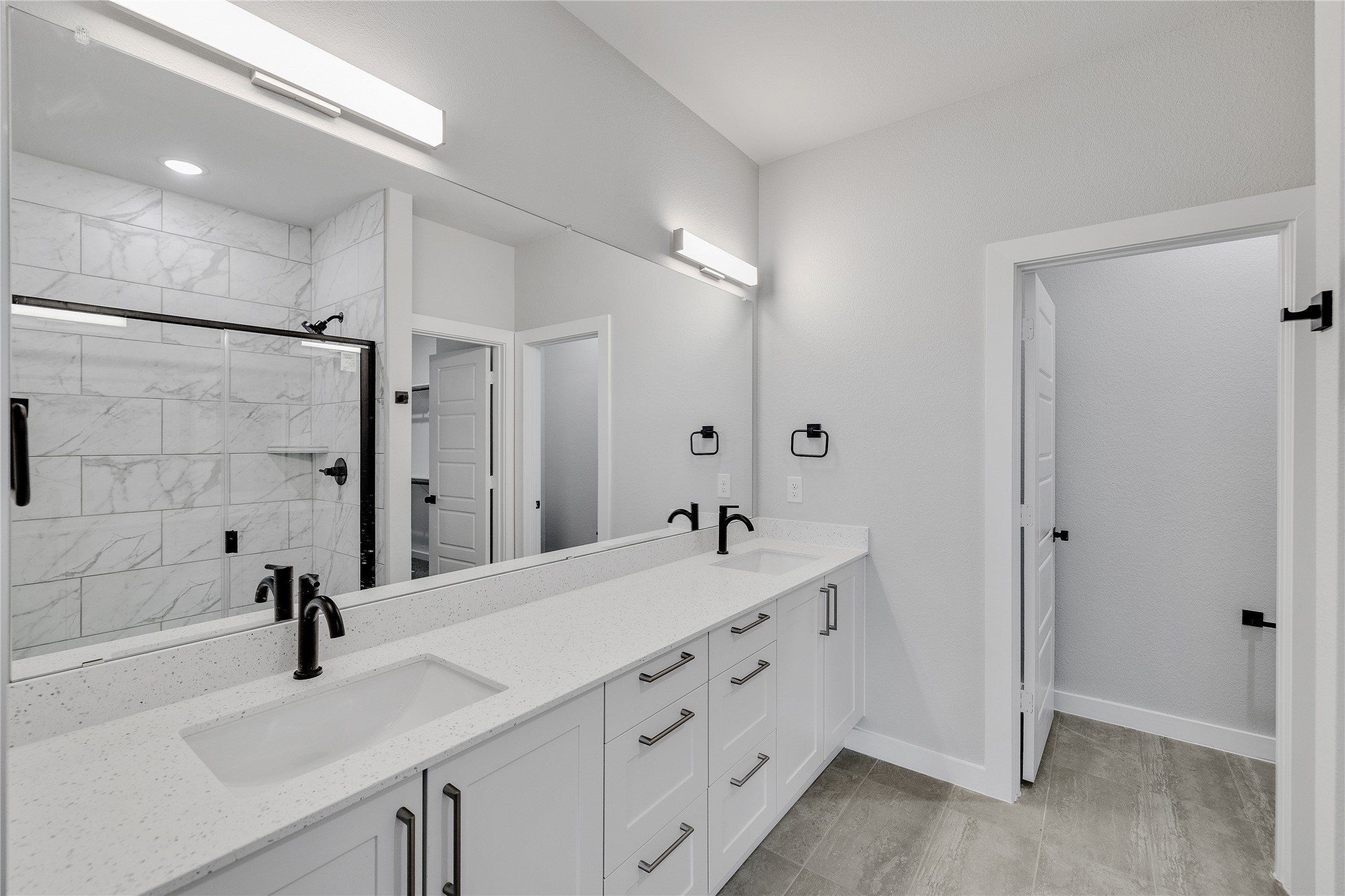 68026804 Florence Drive. Midlothian, TX 76065