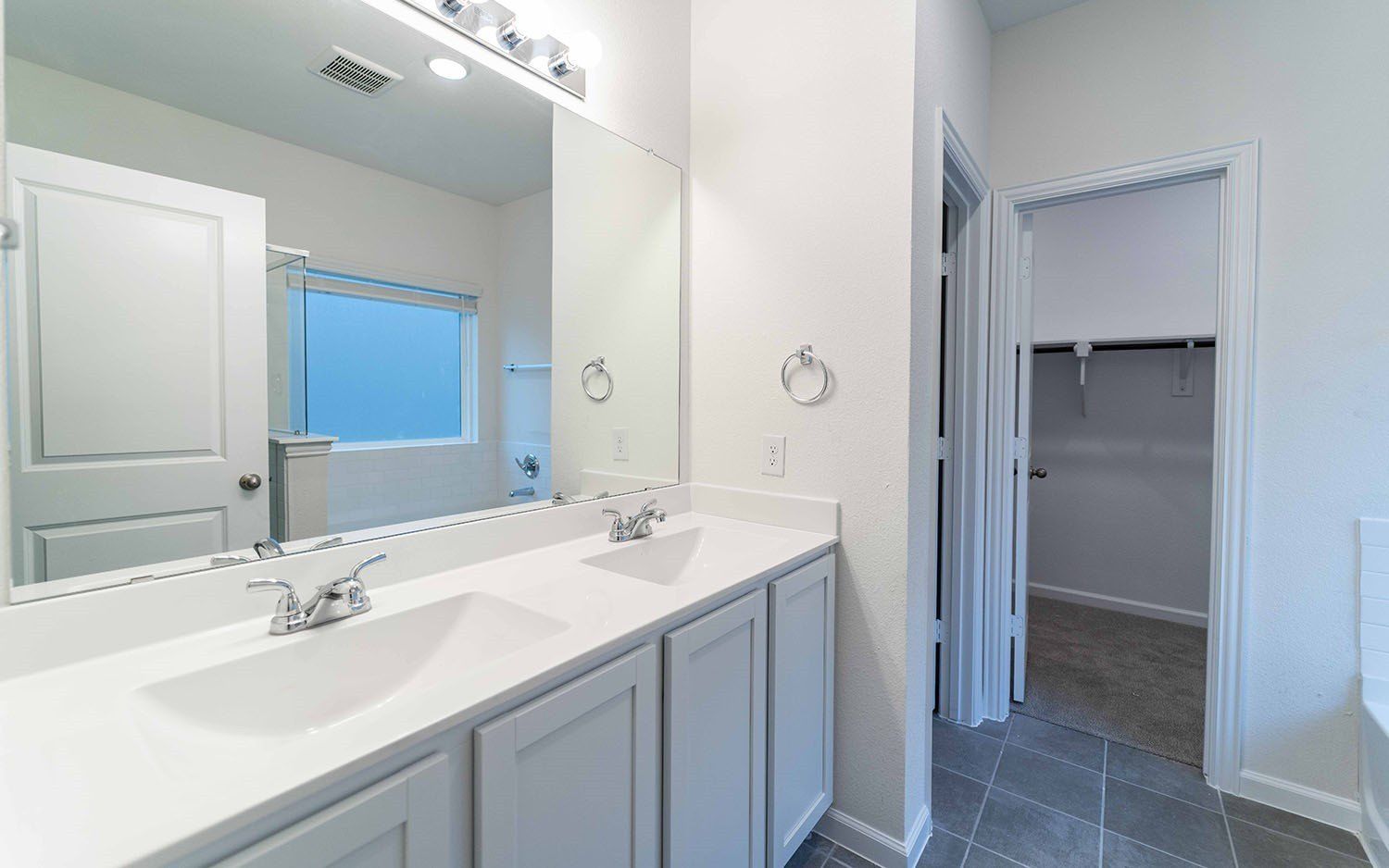 2511 Hollyhill Way. Sherman, TX 75092