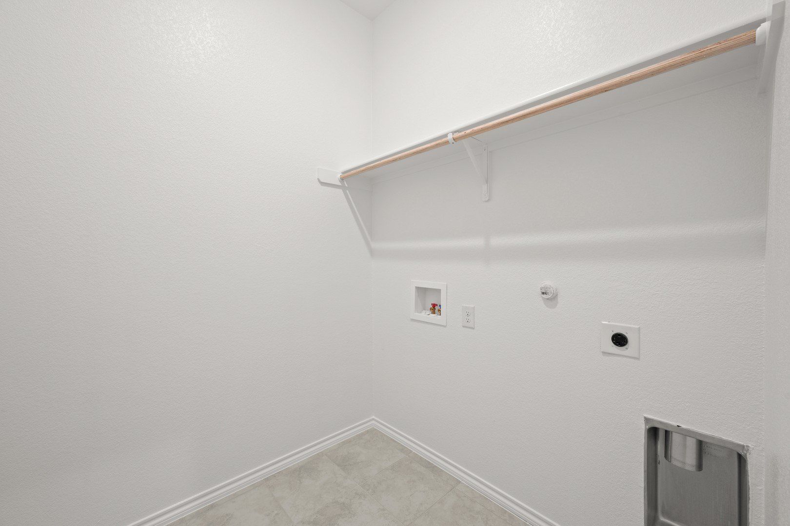 10809 Rothland Street. Fort Worth, TX 76036