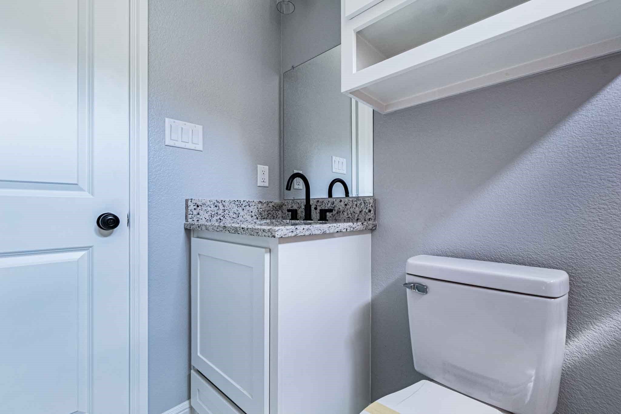 4315 Mountain Hollow Drive. Granbury, TX 76048