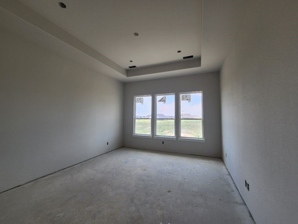 12413 Hornfels Drive. Krum, TX 76249