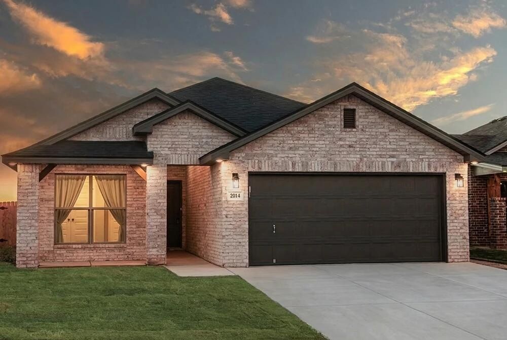 2006 Durham Avenue. Wolfforth, TX 79382