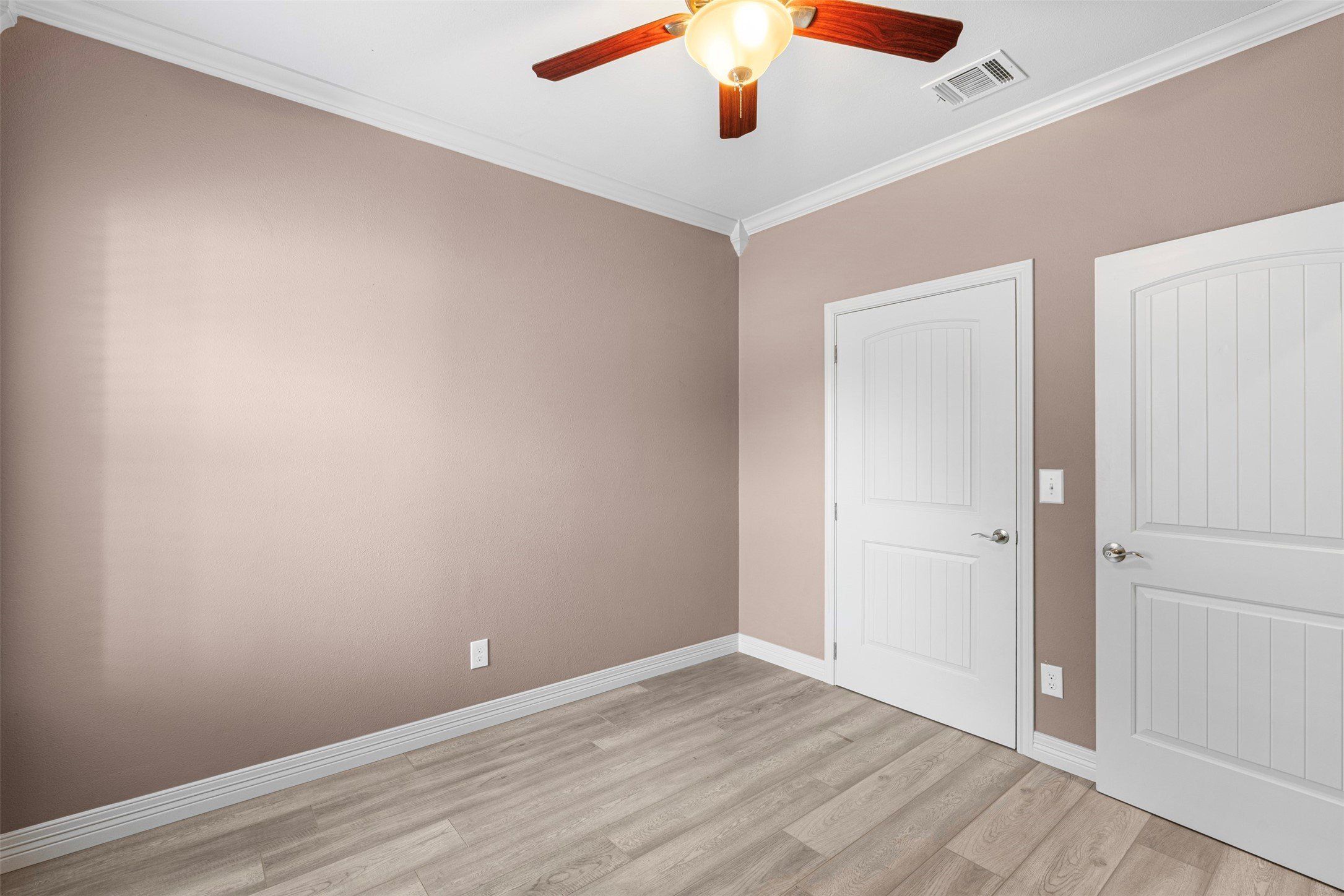 851 Se County Road 3048D. Corsicana, TX 75109
