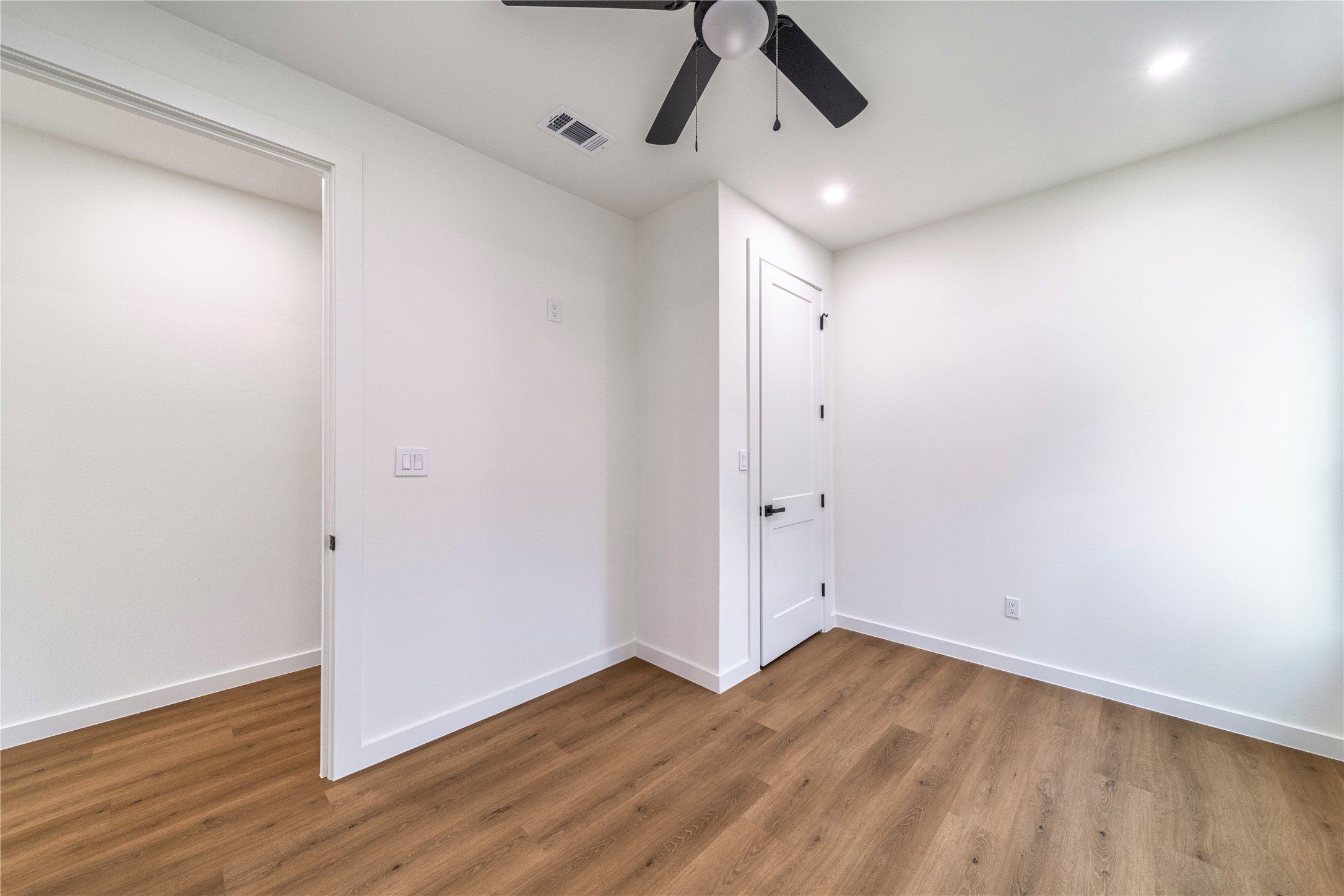 816 Lambert Street. Dallas, TX 75203