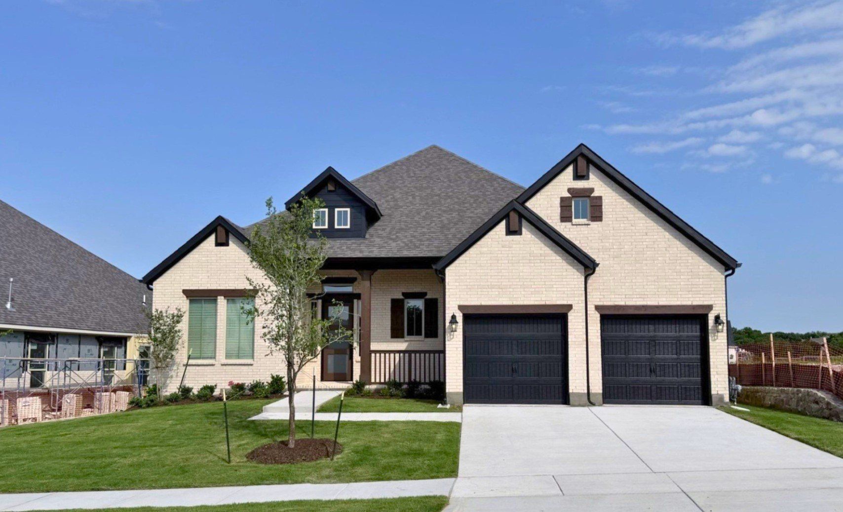 2613 Emerald Shallows Drive. McKinney, TX 75072